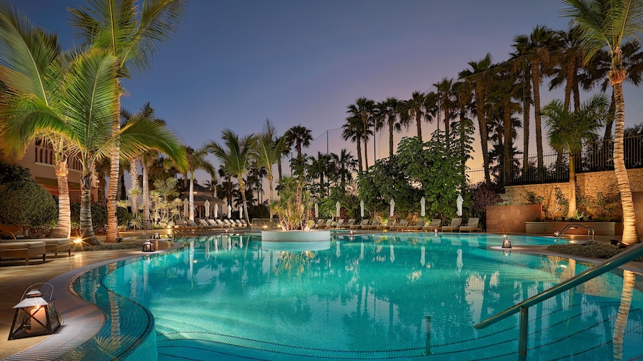 1881 Tenerife Madrigueras Golf Hotel