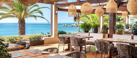 4 restaurants, breakfast, lunch, dinner served; Mediterranean cuisine