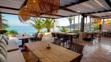 4 restaurants, breakfast, lunch, dinner served; Mediterranean cuisine