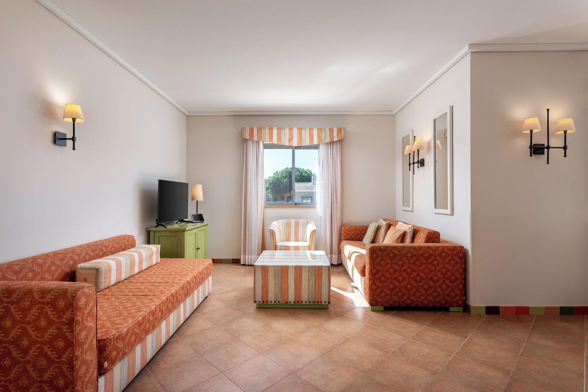 apartment, 2 bedrooms | 2 bedrooms, premium bedding, in-room safe, desk