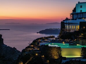 Exterior - Honeymoon Petra Villas (Santorini)