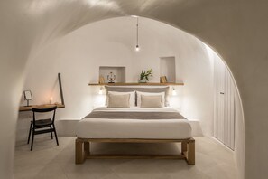 Traditional House, 2 Bedrooms (Caldera View) | Down comforters, pillowtop beds, in-room safe, blackout drapes - Honeymoon Petra Villas (Santorini)