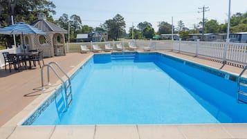 Piscine extérieure