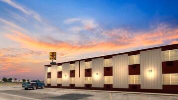 Vista frontal de la propiedad