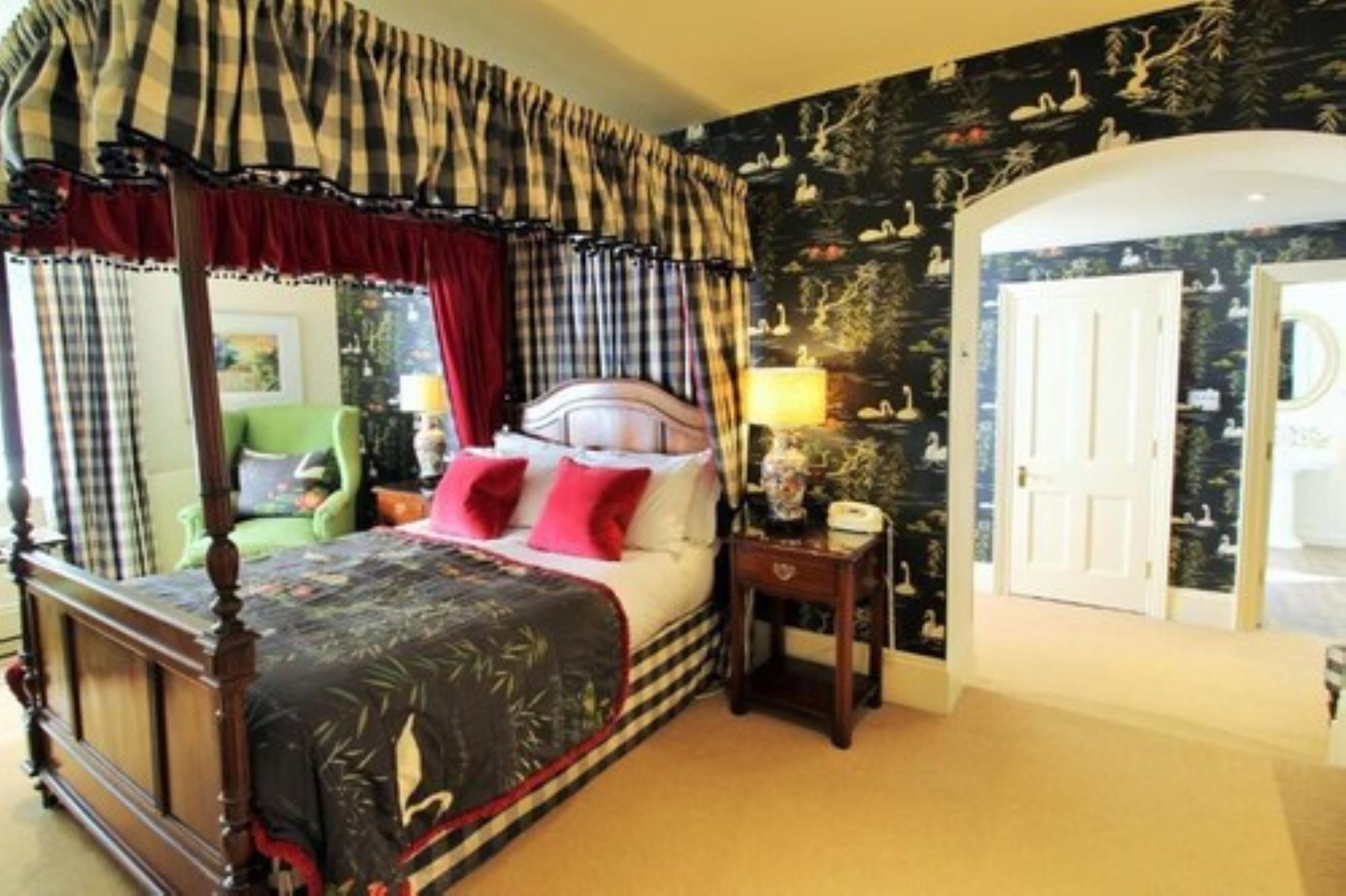 superior four poster room | 1 bedroom, premium bedding, in-room safe, individually decorated