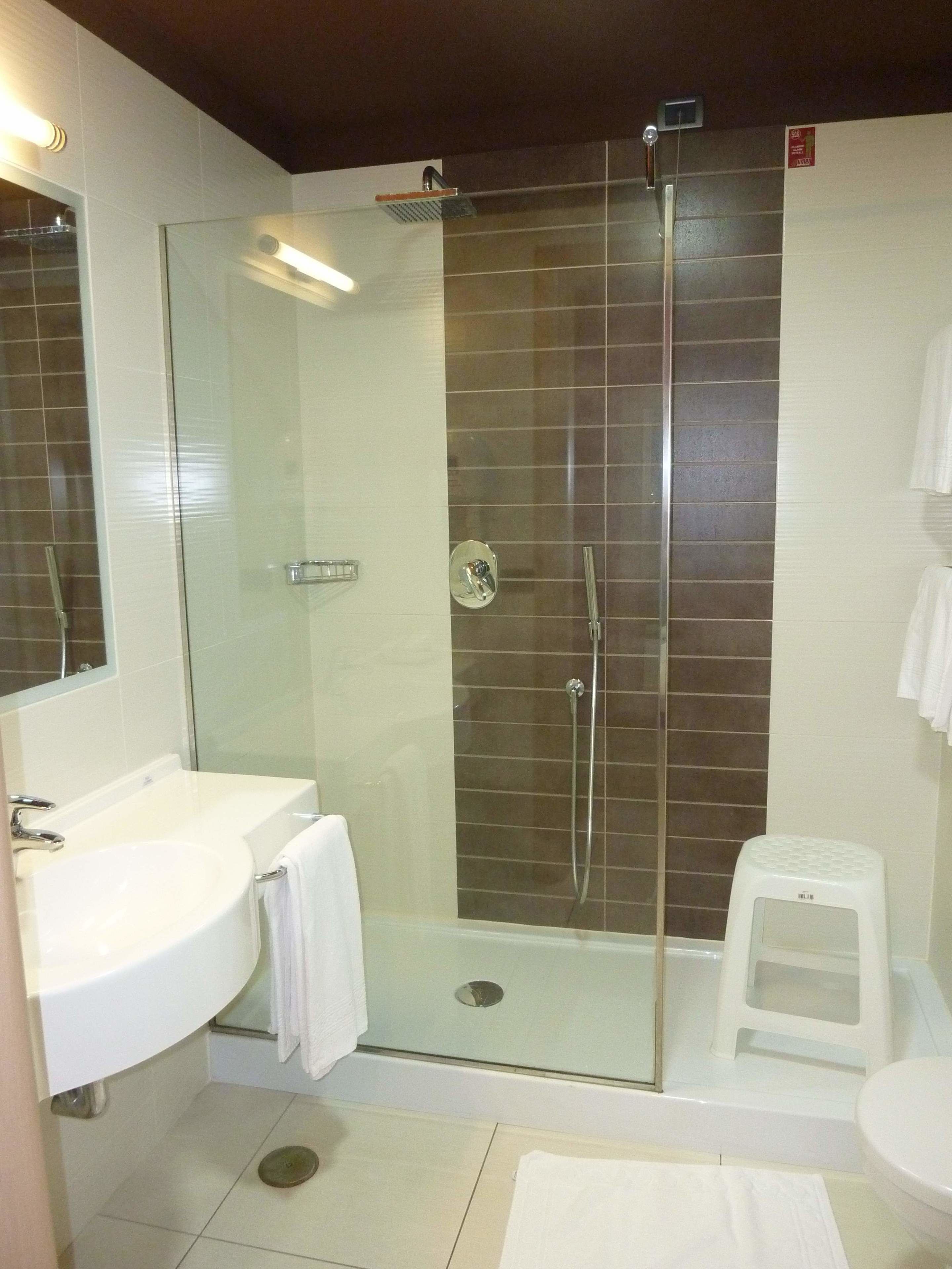 triple room | bathroom | shower, designer toiletries, hair dryer, bathrobes