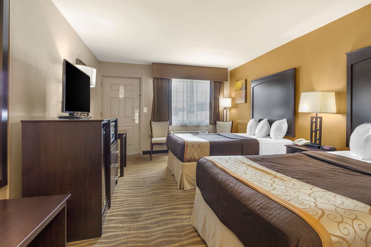 Standard Room, 2 Double Beds, Non Smoking, Refrigerator & Microwave | In-room safe, desk, laptop workspace, iron/ironing board