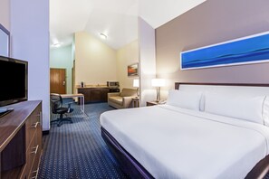In-room safe, iron/ironing board, free rollaway beds, free WiFi - Holiday Inn Express Hotel & Suites Pharr by IHG (Pharr)