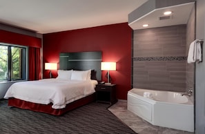 1 King Bed Studio Suite | Bathroom | Free toiletries, hair dryer, towels - Hampton Inn & Suites Temecula (Temecula)