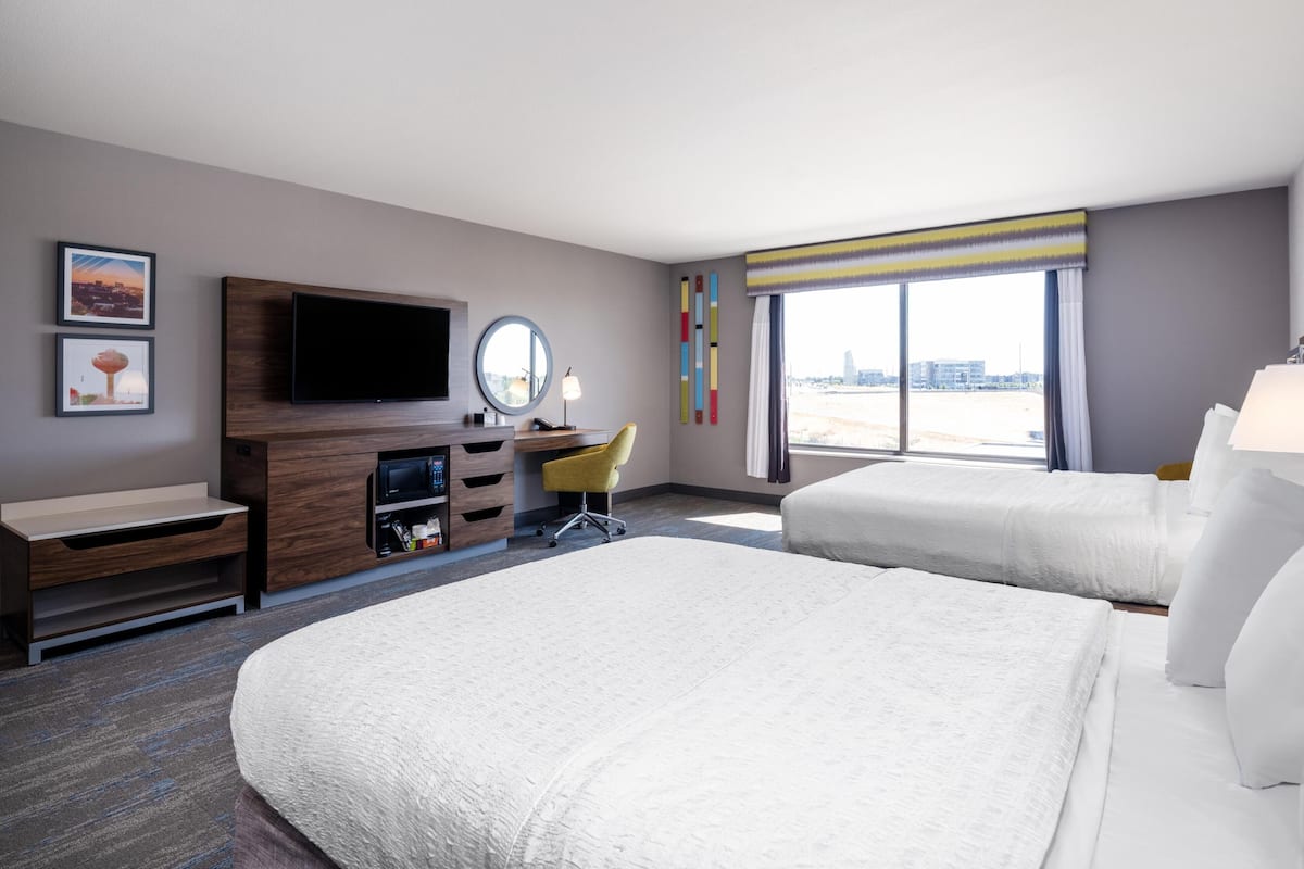 Room, 2 Queen Beds, Accessible, Non Smoking