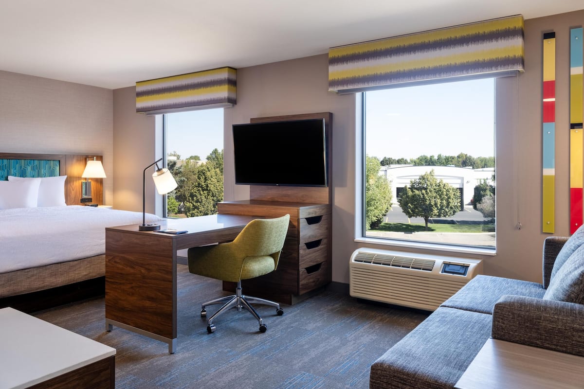 Studio Suite One King Bed Non-Smoking