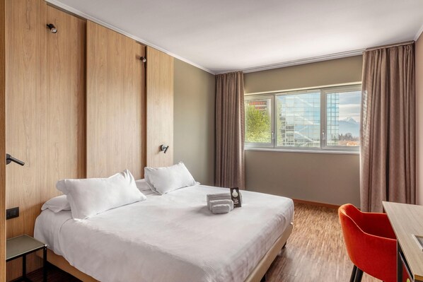 Literie hypoallergénique, couette en duvet d'oie, bureau