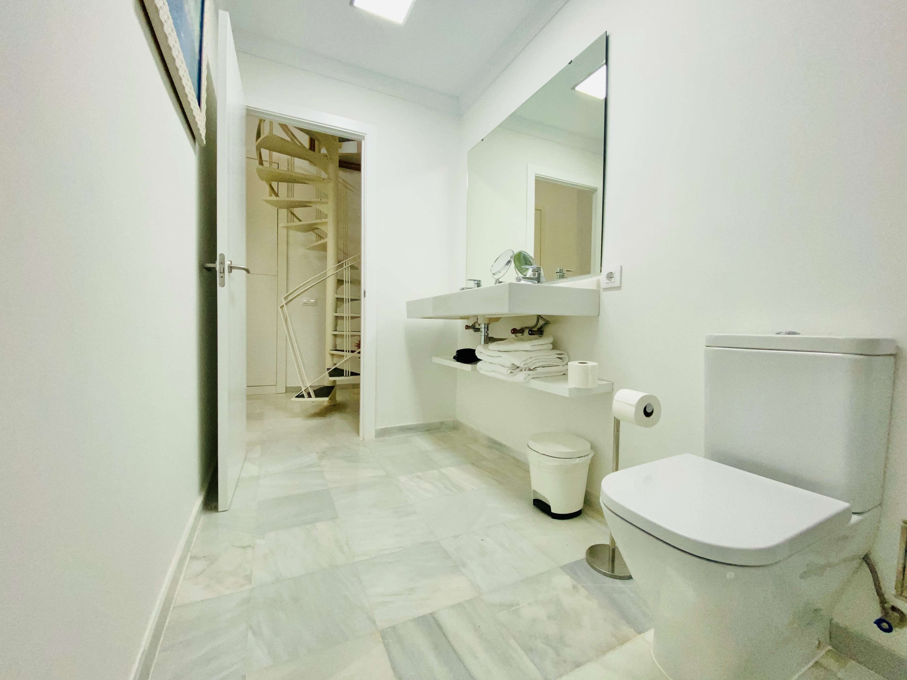 dúplex torre | bathroom | shower, free toiletries, hair dryer, towels