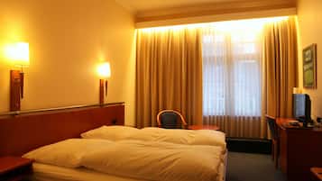 Allergikerbettwaren, Minibar, Zimmersafe, individuell eingerichtet