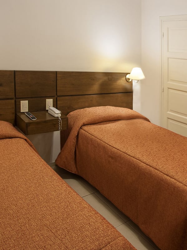 1 bedroom, premium bedding, down comforters, pillowtop beds