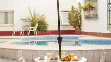 Alberca al aire libre