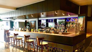 Bar (di hartanah)