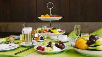 Frukostbuffé varje dag mot avgift