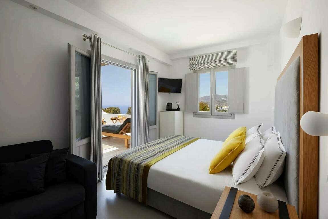 Kalisti Hotel & Suites Santorini amenities photo 4