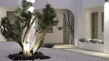 Basic Double Room, Balcony | Terrace/patio