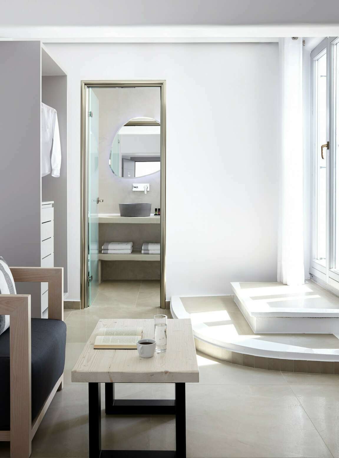 suite, hot tub, garden view (elegant) | 1 bedroom, egyptian cotton sheets, premium bedding, down duvets