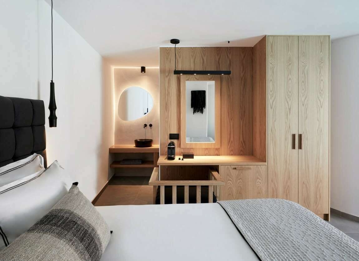 Kalisti Hotel & Suites Santorini interior view 2