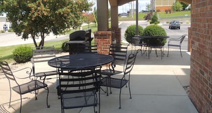 Candlewood Suites St Robert by IHG
