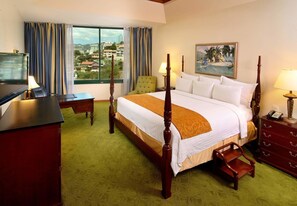 Premium bedding, minibar, in-room safe, desk - Tegucigalpa Marriott Hotel (Tegucigalpa)