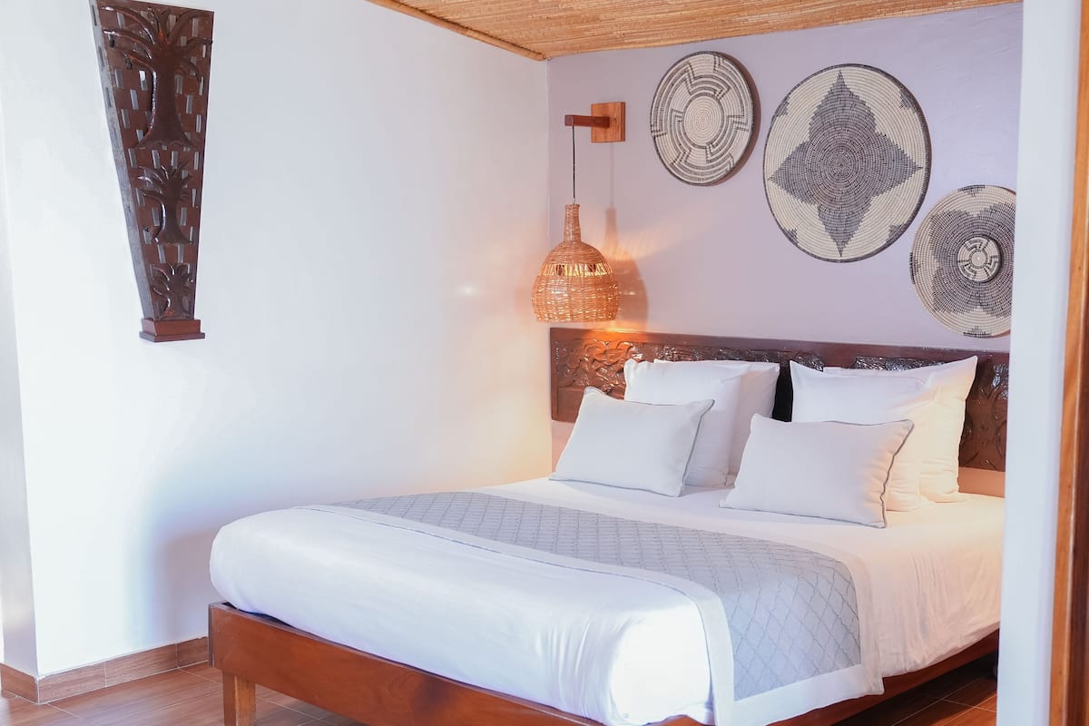 Room | 1 bedroom, iron/ironing board, bed sheets