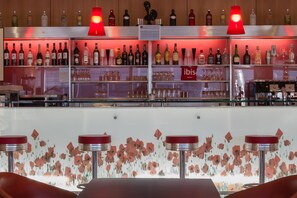 Bar (on property) - ibis Porto Sao Joao (Porto)