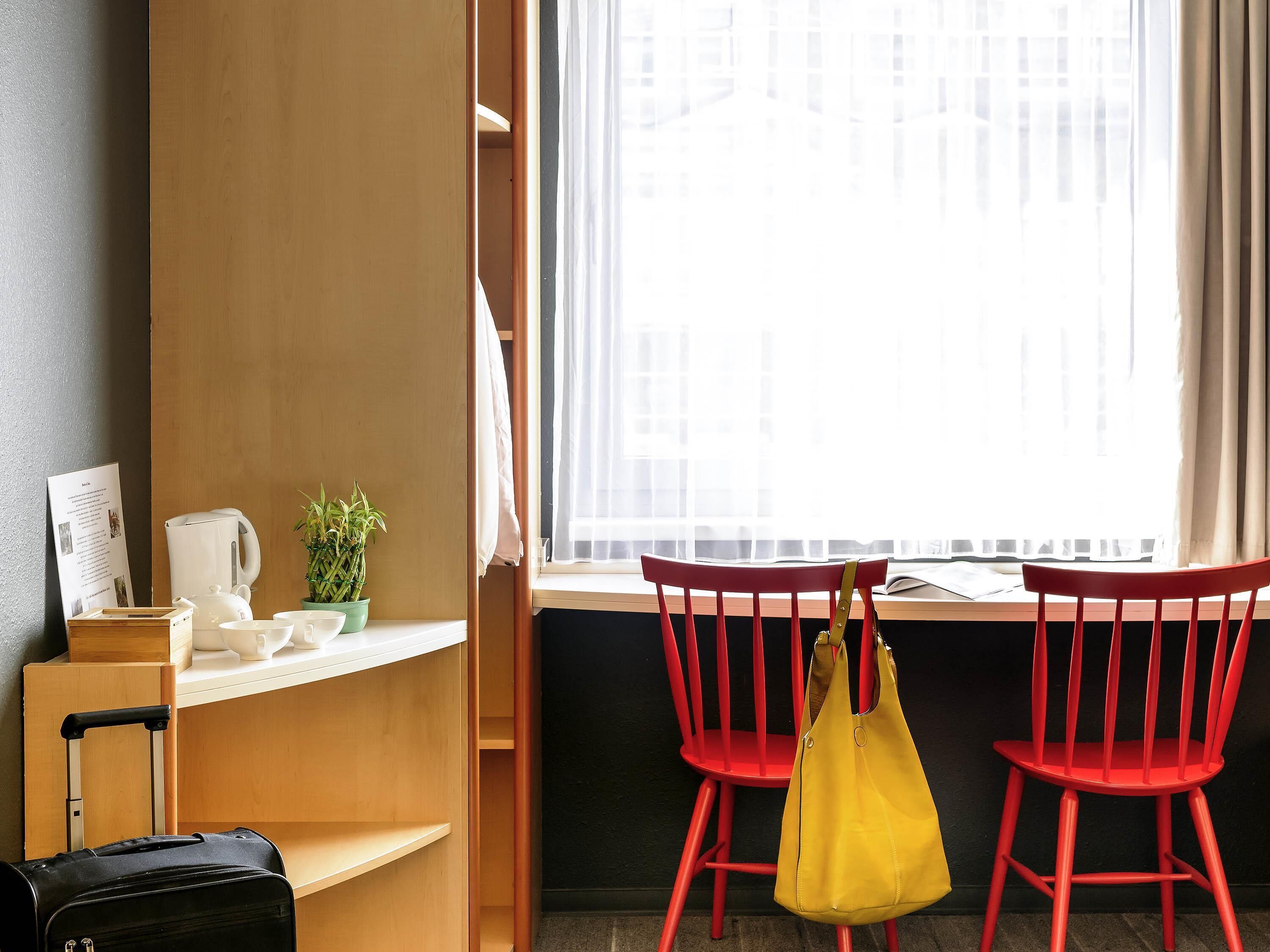 Standard Room, 2 Twin Beds | In-room safe, desk, iron/ironing board, free cribs/infant beds