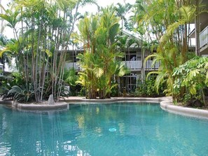 Outdoor pool, open 8:00 AM to 10:00 PM, pool loungers