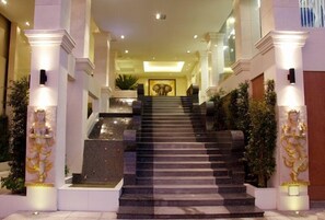 Exterior detail - Blue Ocean Resort (Patong)