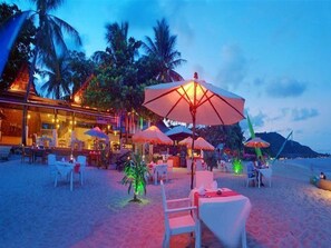 Outdoor dining - Samui Sense Beach Resort (Koh Samui)