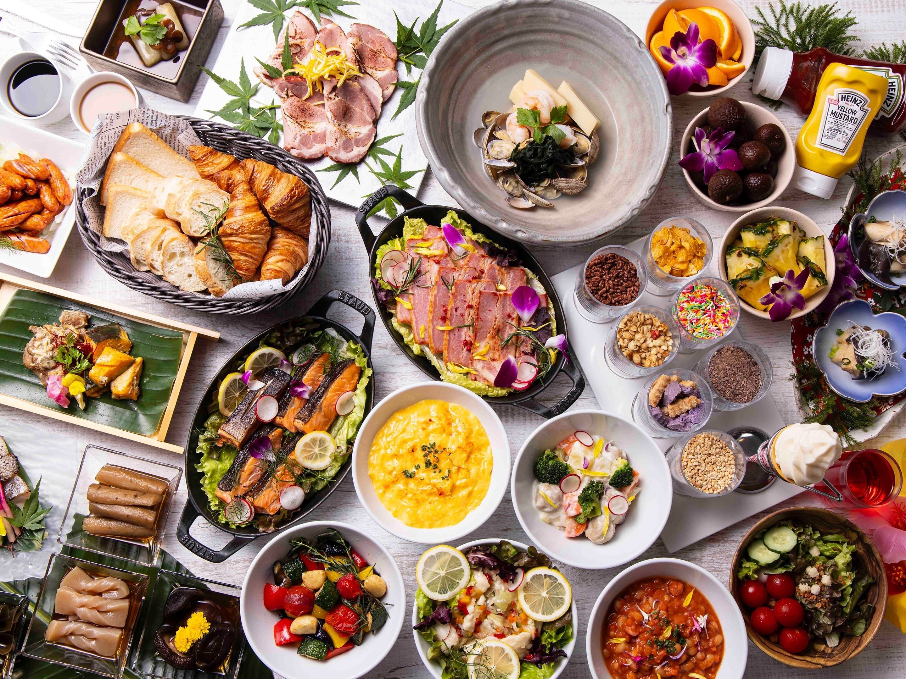 Daily buffet breakfast for a fee