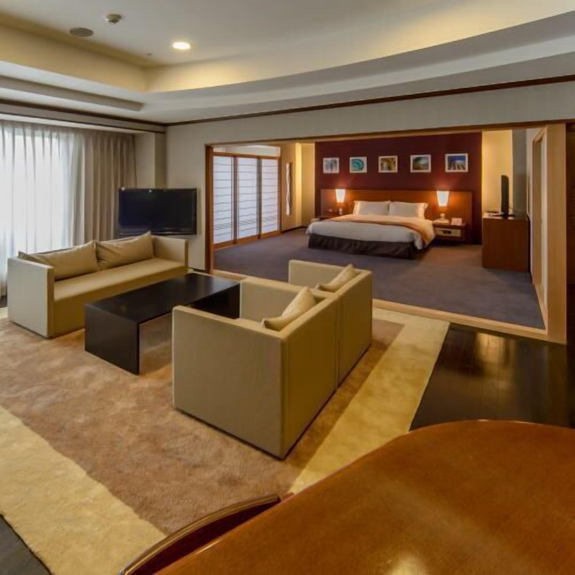 Minibar, in-room safe, desk, blackout curtains