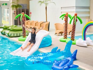 Una piscina techada