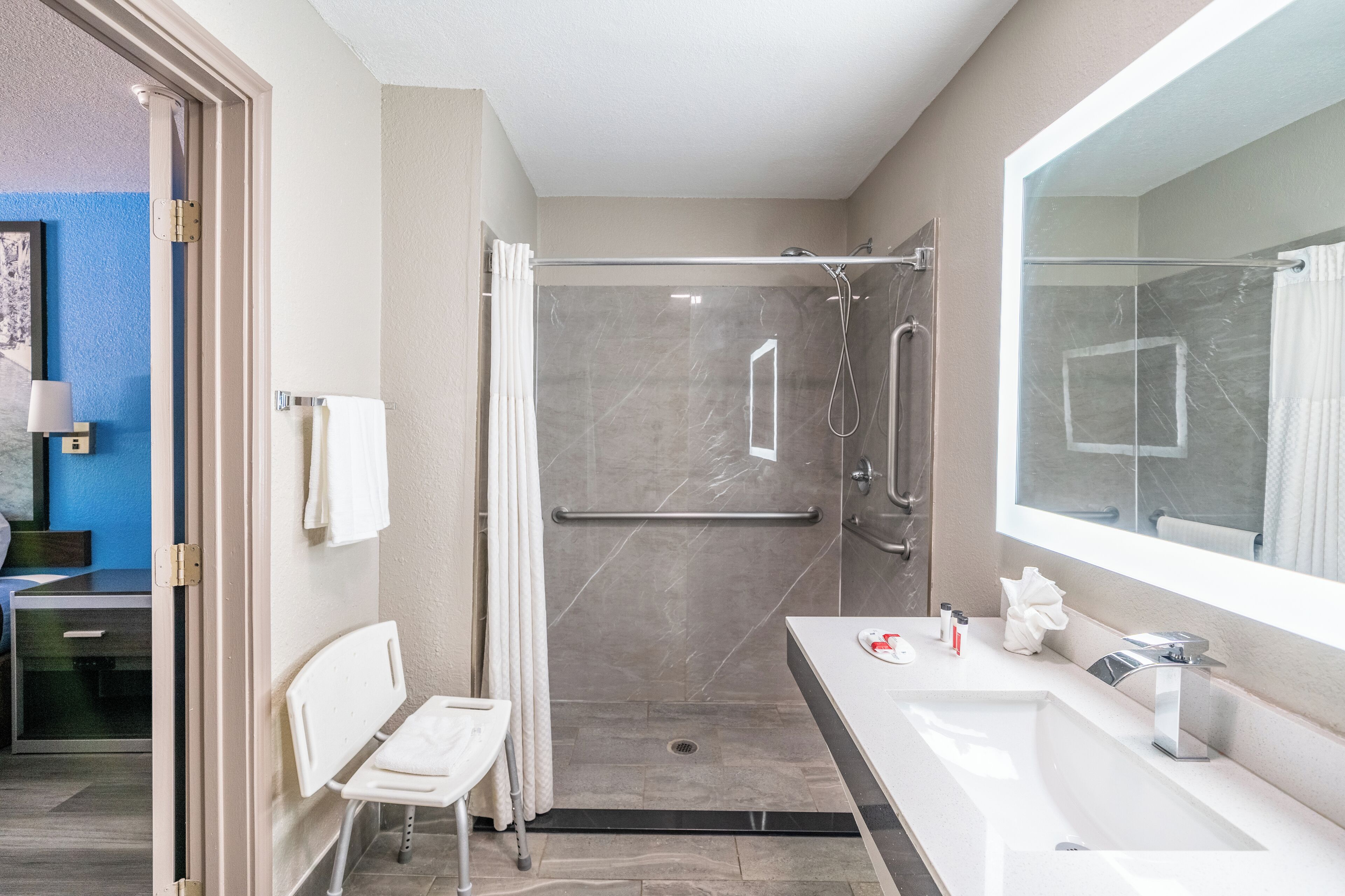 Foto - Super 8 by Wyndham San Antonio/Riverwalk Area