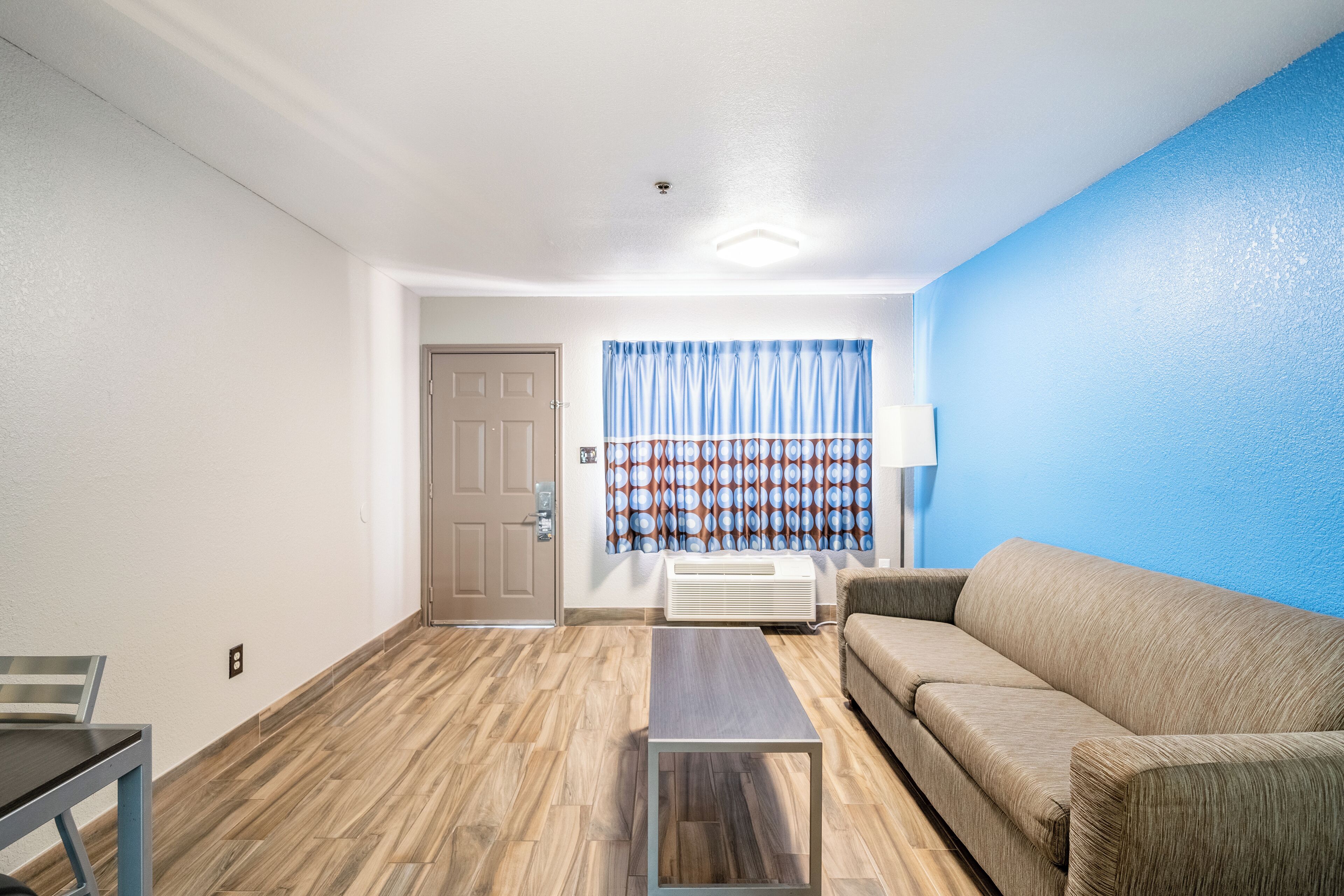 Foto - Super 8 by Wyndham San Antonio/Riverwalk Area