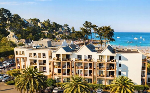 Front of property - Residence Pierre & Vacances L'Archipel (Perros-Guirec)