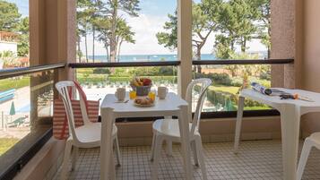 Appartement 5 personnes - 1 chambre - Terrasse ou balcon - Vue mer - Rénové | Terrace/patio