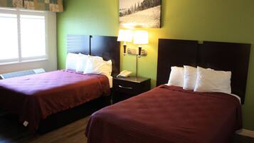 Standard Δίκλινο Δωμάτιο (Double), 2 Διπλά Κρεβάτια | Γραφείο, κουρτίνες συσκότισης, σίδερο/σιδερώστρα, δωρεάν Wi-Fi