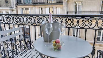 Superior-Doppel- oder -Zweibettzimmer | Blick vom Balkon