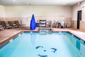 Indoor pool - Sleep Inn & Suites Oklahoma City North (Oklahoma City)