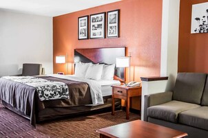 Desk, iron/ironing board, rollaway beds, WiFi