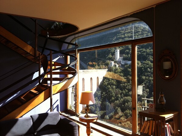 Lobby sitting area - Hotel Gattapone (Spoleto)