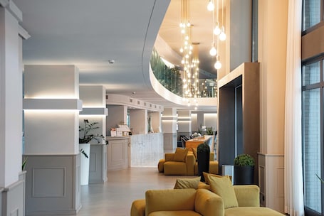 Reception. Phi Hotel Cavalieri