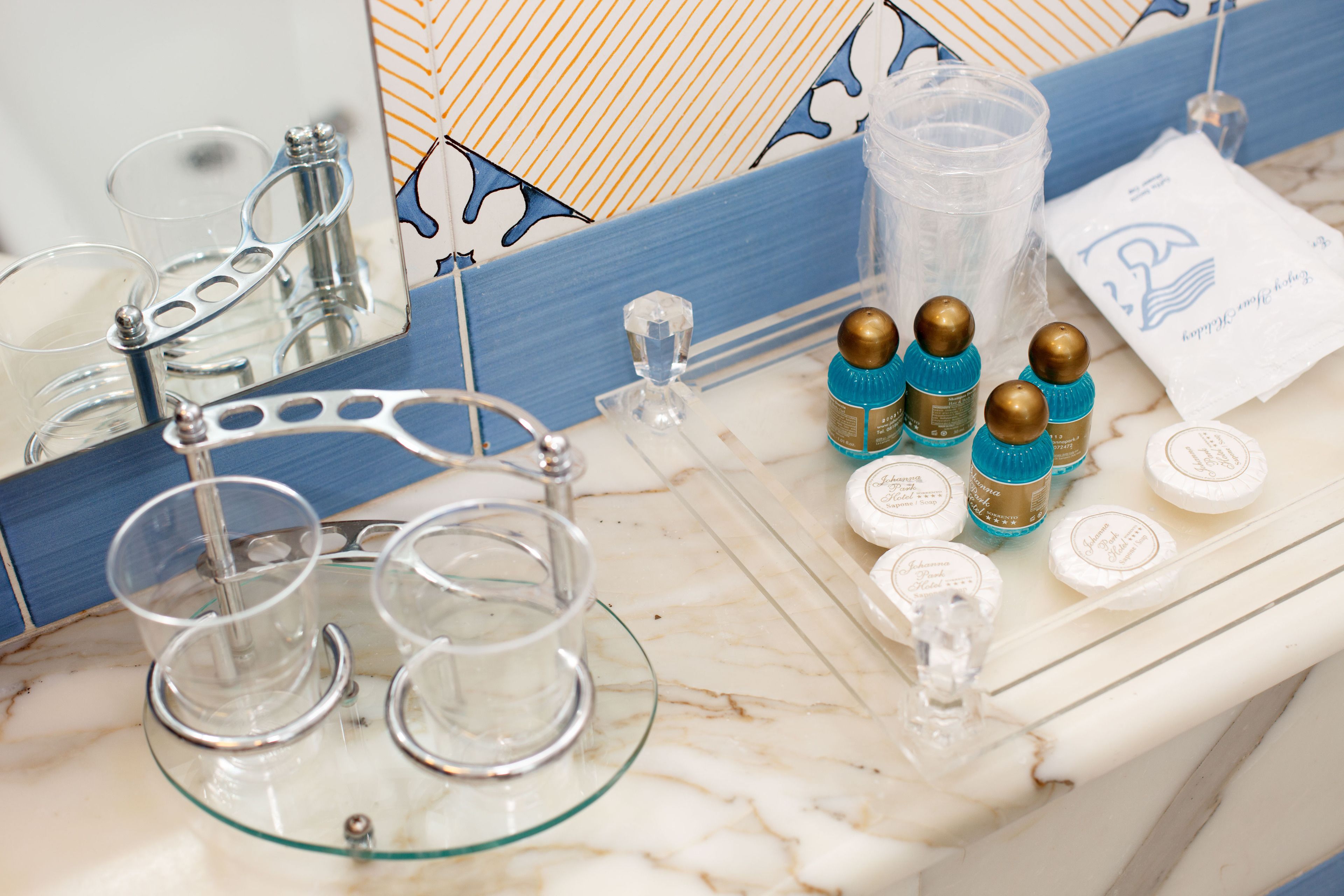 standard single room | 1 bedroom, minibar, in-room safe, desk