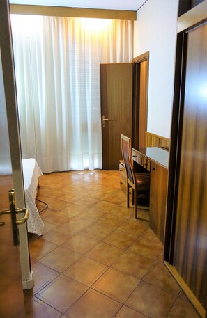 Family Room, 2 Bedrooms