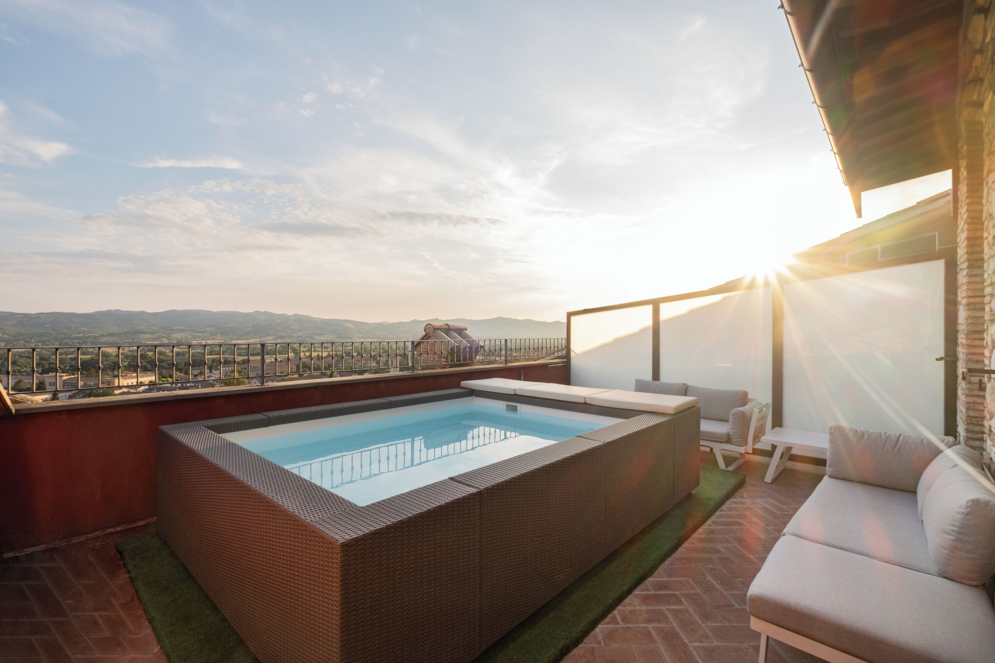 Junior Studio Suite | In-room safe, desk, free WiFi